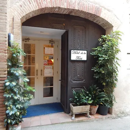 Hotel De La Font 2*