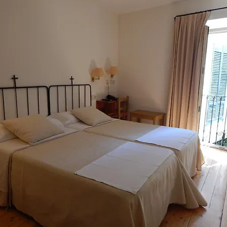 Hotel De La Font Peralada