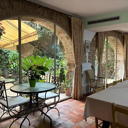 De La Font Szálloda Peralada